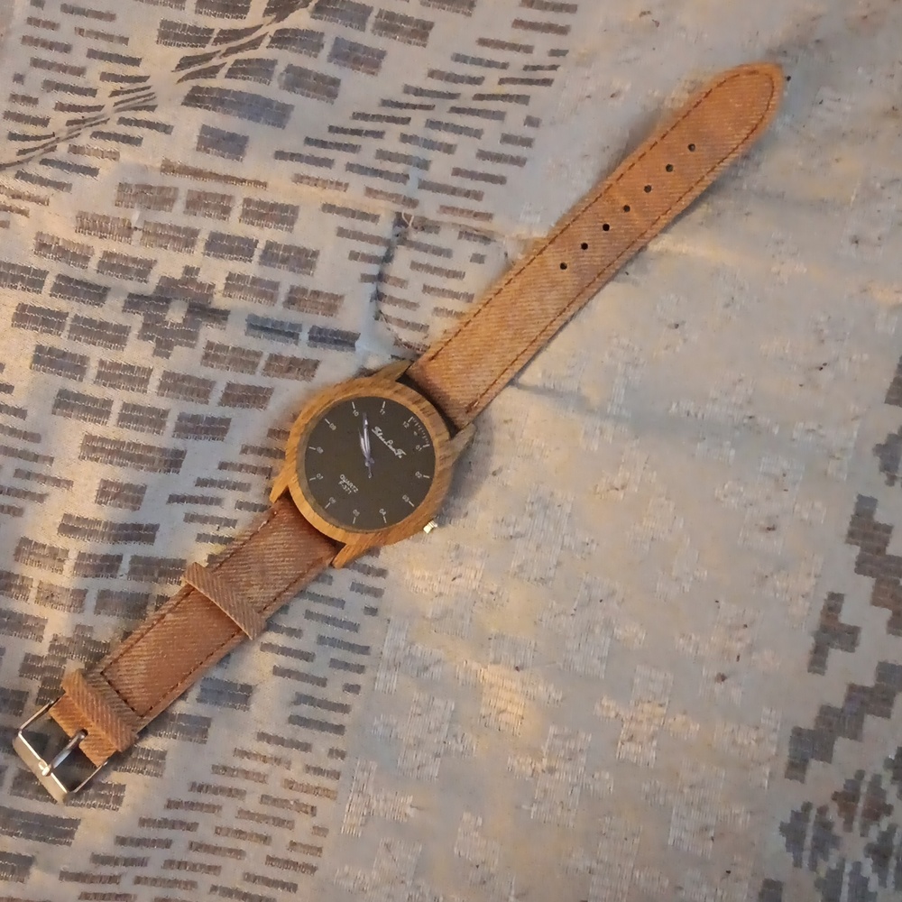 Lhou Liam Fa Watch - Picture 3 of 10